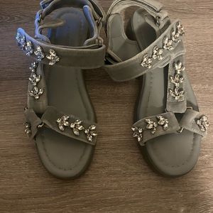 Women’s sandals